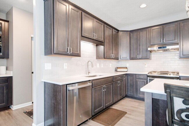 Foto del edificio - 7181 Fenwick St NW