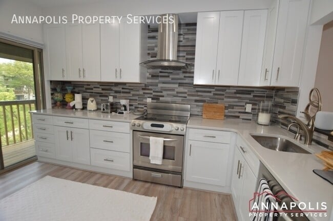 Building Photo - 7044 Harbour Village Ct