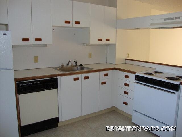 Building Photo - 146 N Beacon St