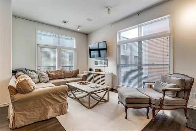 Foto del edificio - 4310 Buena Vista St