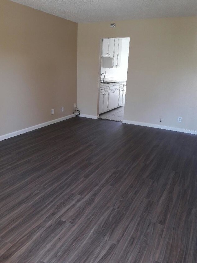 Foto principal - 1142 Terry Ln