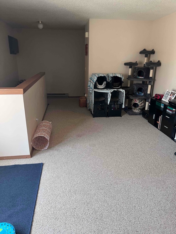 Building Photo - 810 E Southview Ct