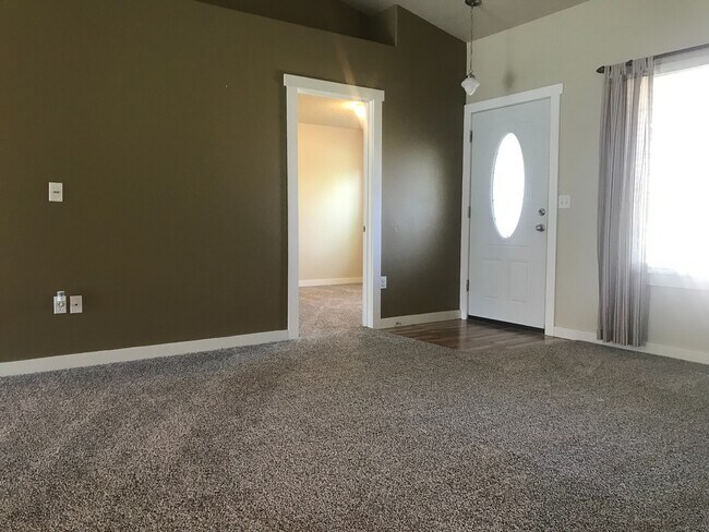 Foto del edificio - One of a Kind, Beautiful single-level family home in the SW Boise
