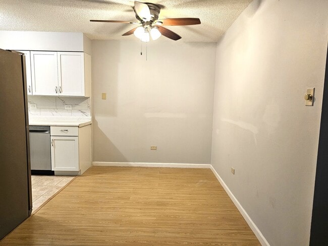 Building Photo - 9870 Cordoba Ct