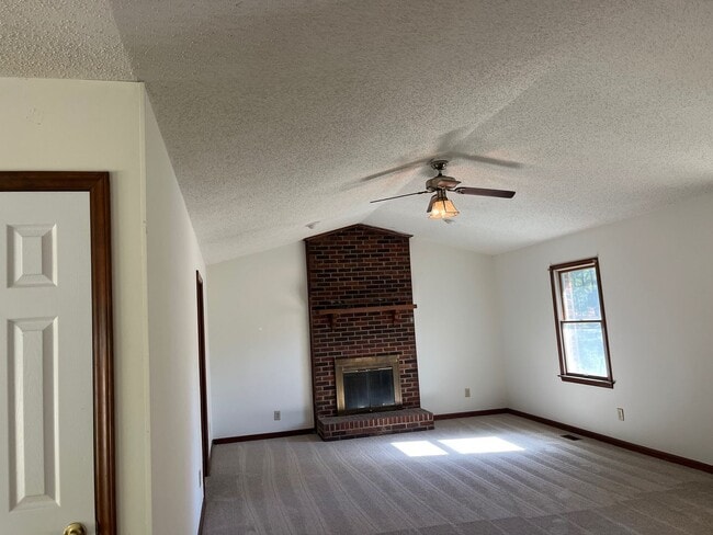 Foto del edificio - 5741 Stevens Mill Rd