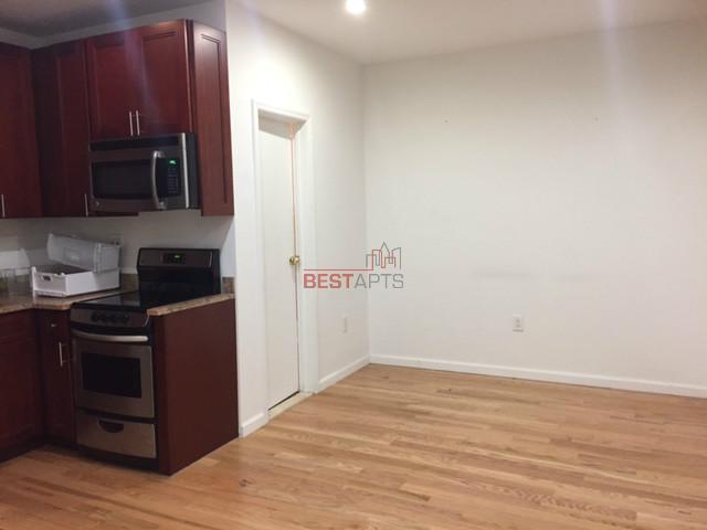 Foto principal - 157 E 3rd St