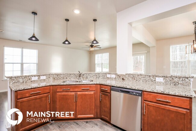 Building Photo - 250 Hawksbill Dr