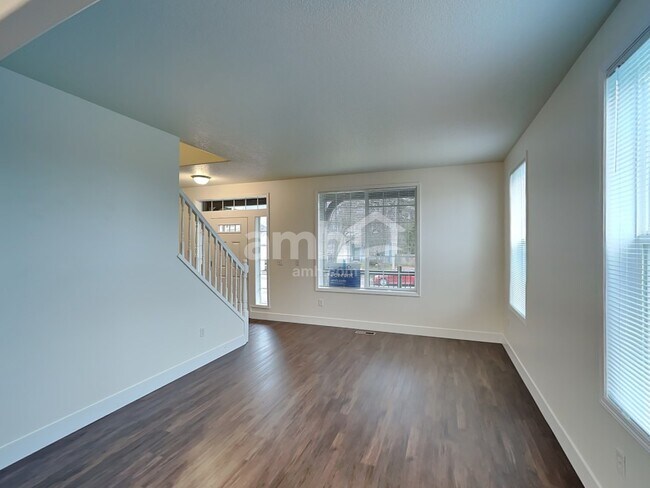 Building Photo - 5431 J Street