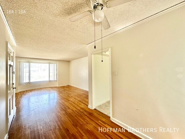 Foto del edificio - 326 Amherst Dr Burbank, CA 91504