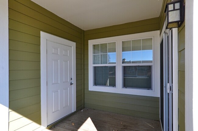 Foto del edificio - 2120 Owens Ave