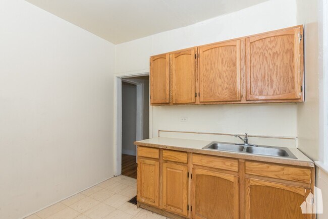 Foto del edificio - 843 W Cornelia Ave