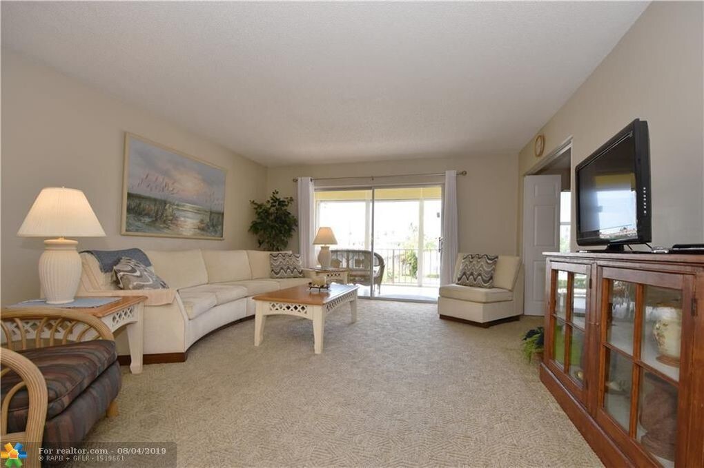Primary Photo - 4629 Poinciana St