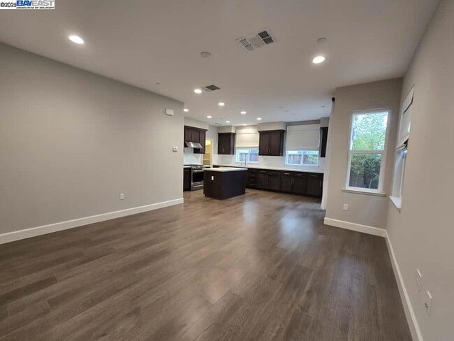 Foto del edificio - 8553 Waveside Wy