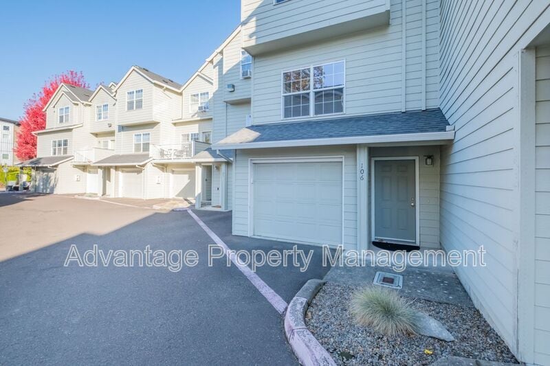 Foto principal - 2837 SW Western Blvd