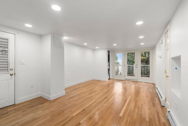 Foto del edificio - 431 E 6th St