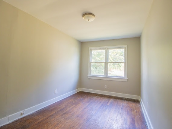 Foto del edificio - 9877 Redcliff Rd