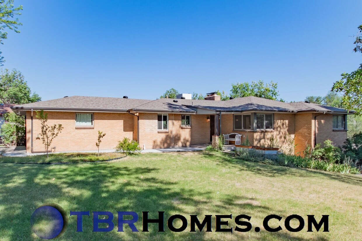 Photo - 8635 W Tennessee Pl