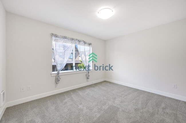 Building Photo - 3 BED & 3 BATH CONDO FOR RENT