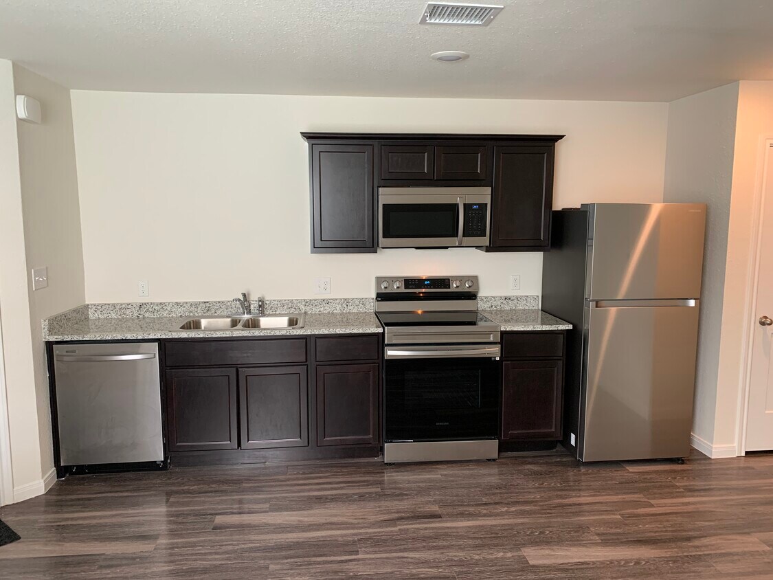 Foto principal - 1357 Beech St