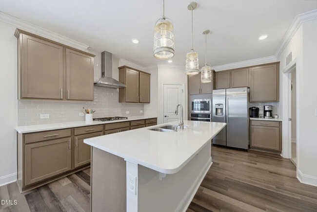 Building Photo - Lease OR Lease to Own