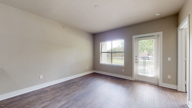 Interior Photo - Savoye