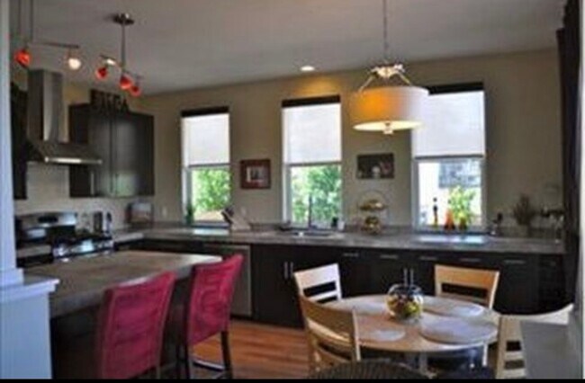 Photo - 454 N Finch Ave Townhome