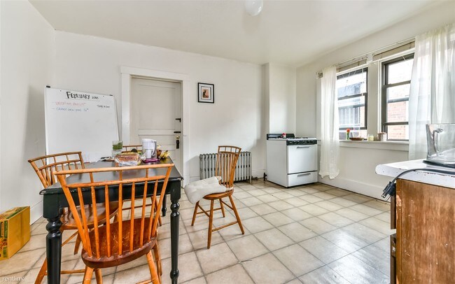 Foto del edificio - 3436 Ward St