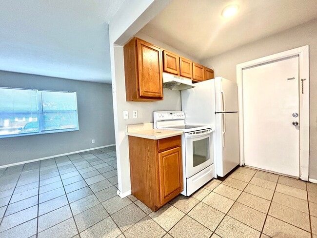 Foto del edificio - 2260/2262 Stella St.