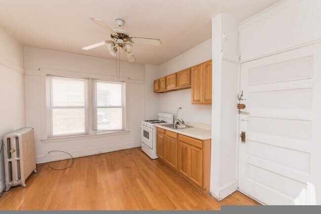 Foto del edificio - 5131 N Wolcott Ave