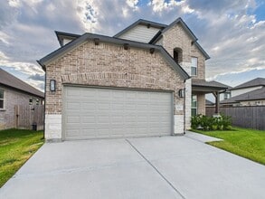 Building Photo - 11823 Maple Oak Dr