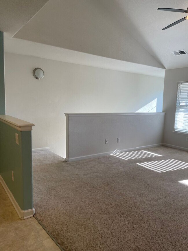Building Photo - 3734 Ponderosa Ct