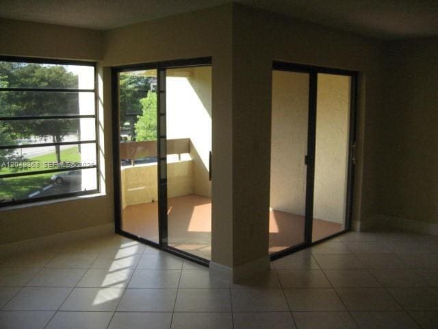 Building Photo - 9022 SW 123rd Ct