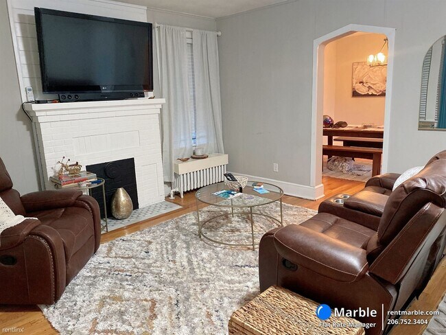 Building Photo - 3 br, 2.5 bath House - 1124 Jamison Ave SE