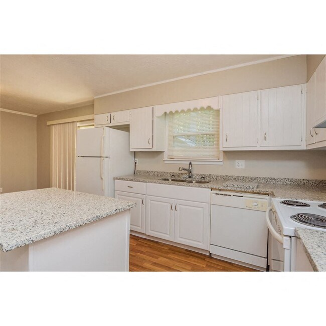 Foto del edificio - 9125 Settlers Grove Rd NE
