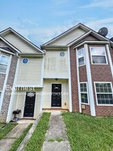 Building Photo - 8573 Thomas Rd