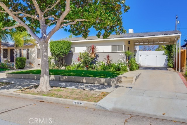 Primary Photo - 3756 Myrtle Avenue