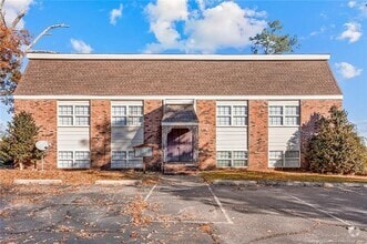 Building Photo - 307 Bradford Ave