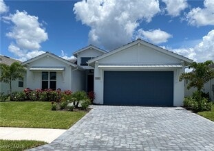 Building Photo - 9046 Montserrat Dr