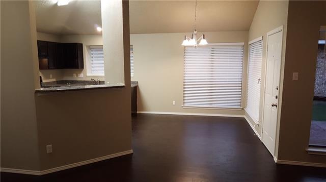 Foto del edificio - 515 Valley Spring Dr