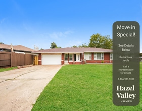 Building Photo - 821 SW 48th St