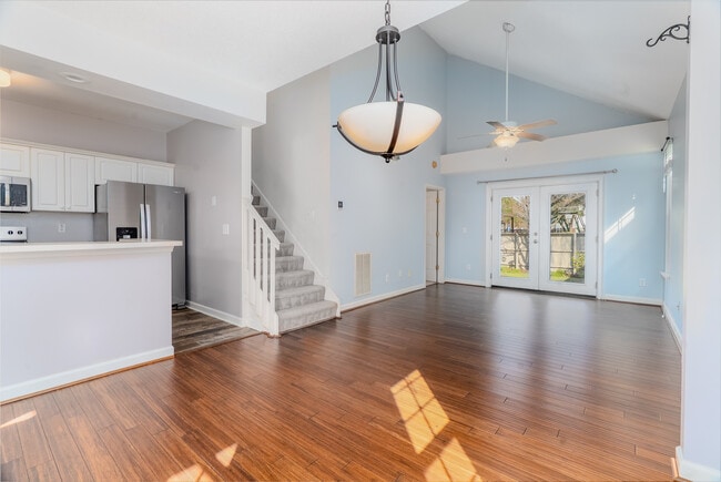 Building Photo - 2157 Marina Shores Dr