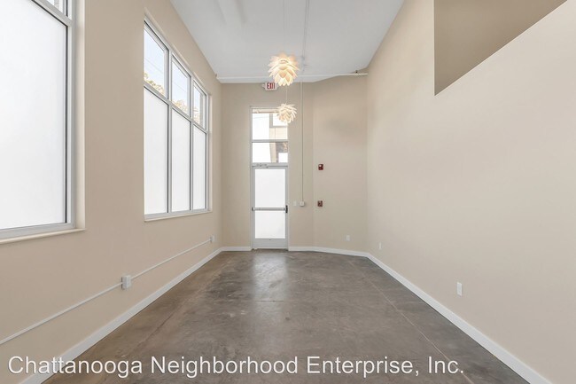 Building Photo - 1 br, 1 bath Apartment - 1728 Bailey Ave