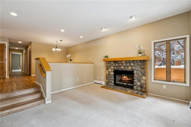 Building Photo - McCloud 2 bedroom