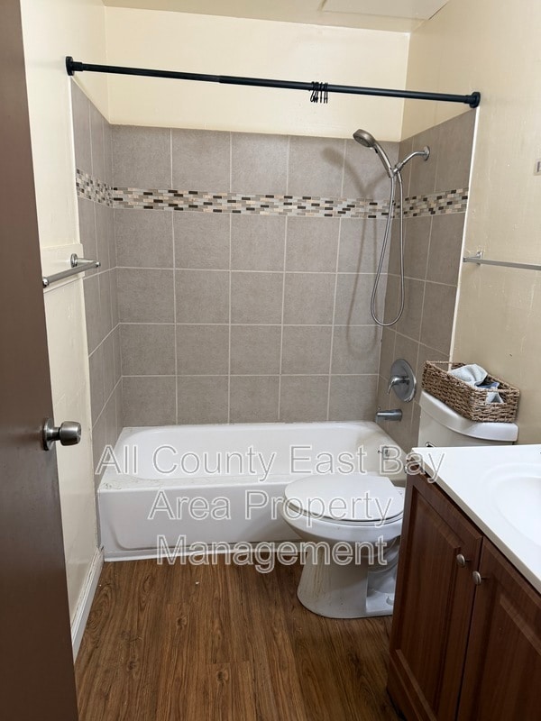 Foto del edificio - 1411 Parker St