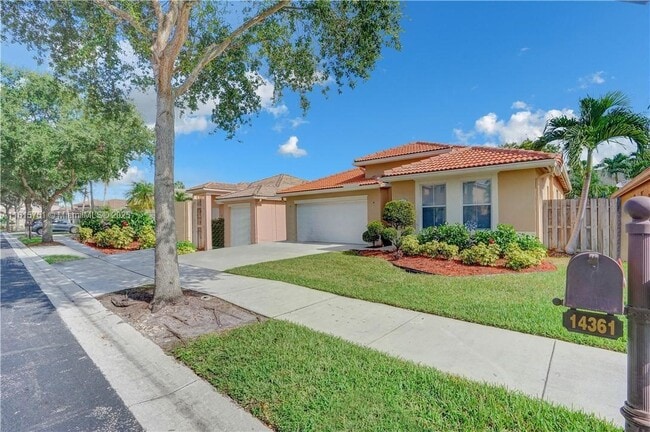 Building Photo - 14361 N Royal Cove Cir