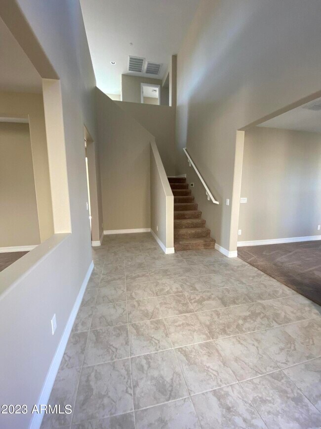 Foto del edificio - 28500 N 132nd Dr