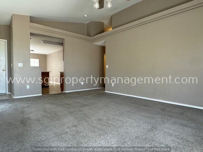 Foto del edificio - 12457 W Via Camille