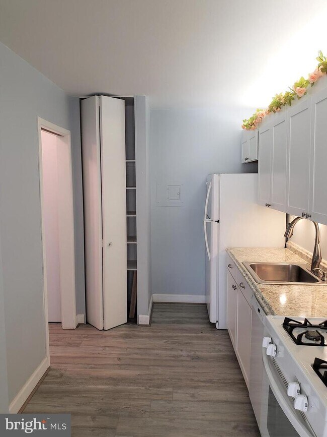 Foto del edificio - 4515 Willard Ave