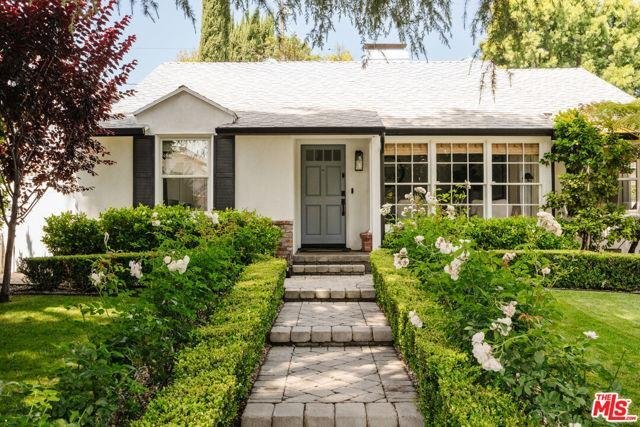 Building Photo - 4713 Noble Avenue, Los Angeles, CA 91403 -...