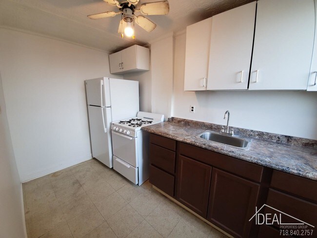 Foto del edificio - 1.5 bedroom in manhattan NY 11215